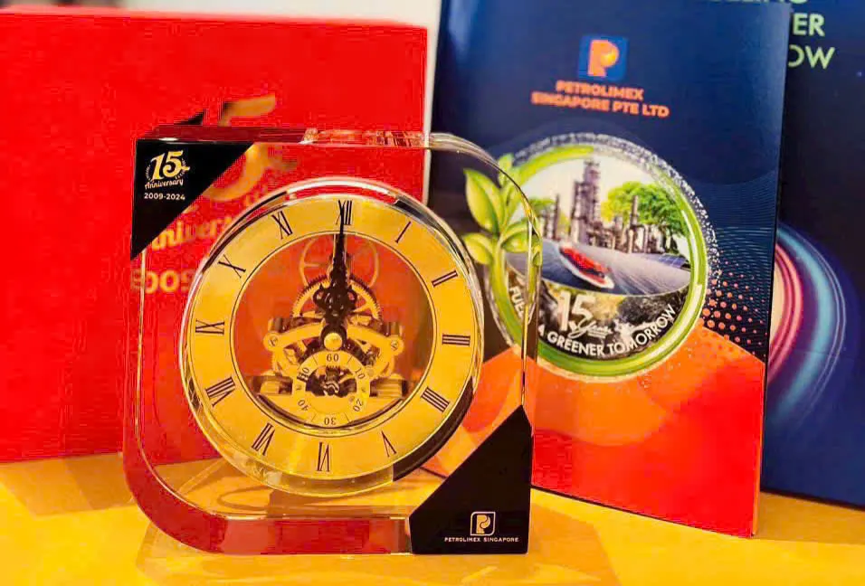 Đồng Hồ Pha Lê Cao Cấp